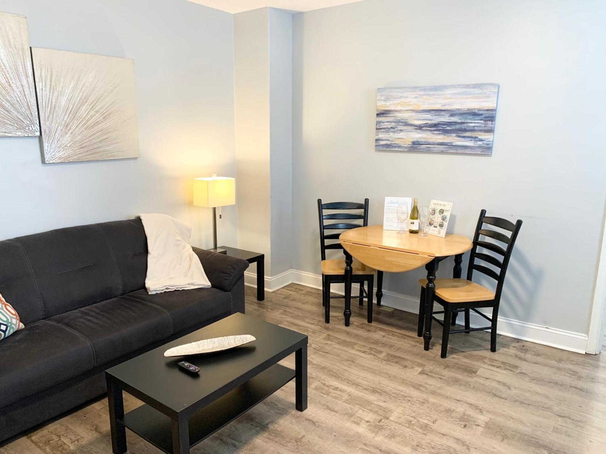 Modern Dog Friendly 1bd-1ba In Federal Hill *